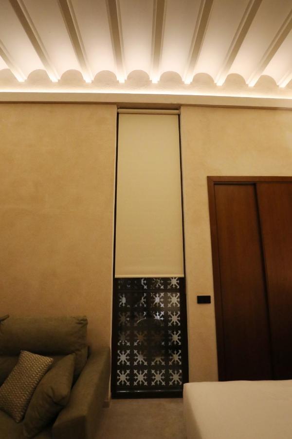 Aparthotel Casa Senorial Del Siglo XVIII Sevilla Exterior foto