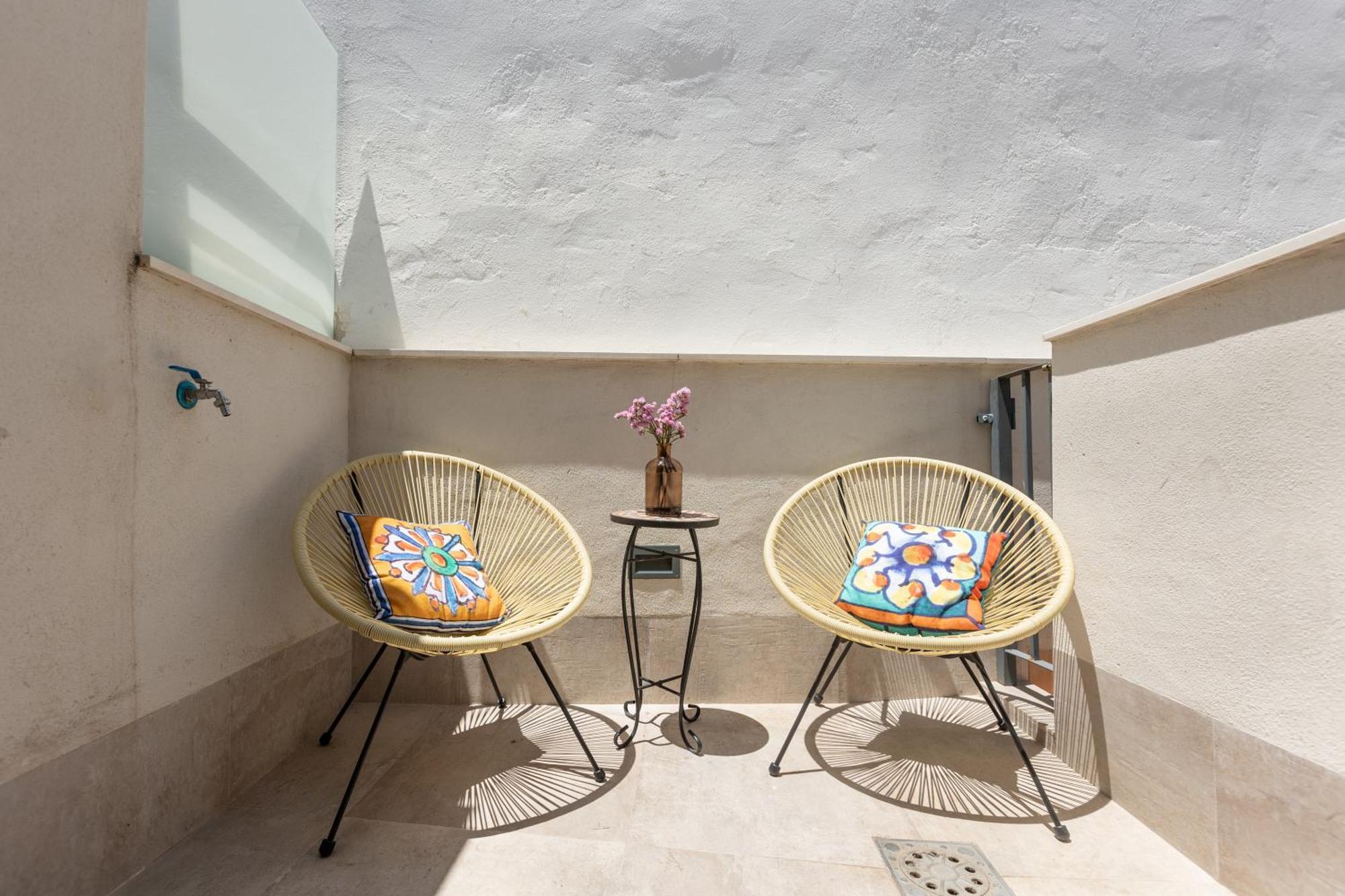Aparthotel Casa Senorial Del Siglo XVIII Sevilla Exterior foto