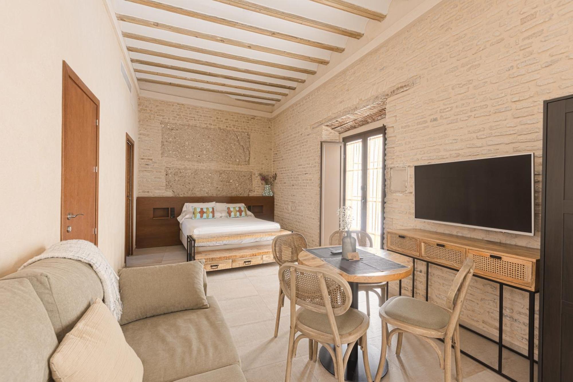 Aparthotel Casa Senorial Del Siglo XVIII Sevilla Exterior foto