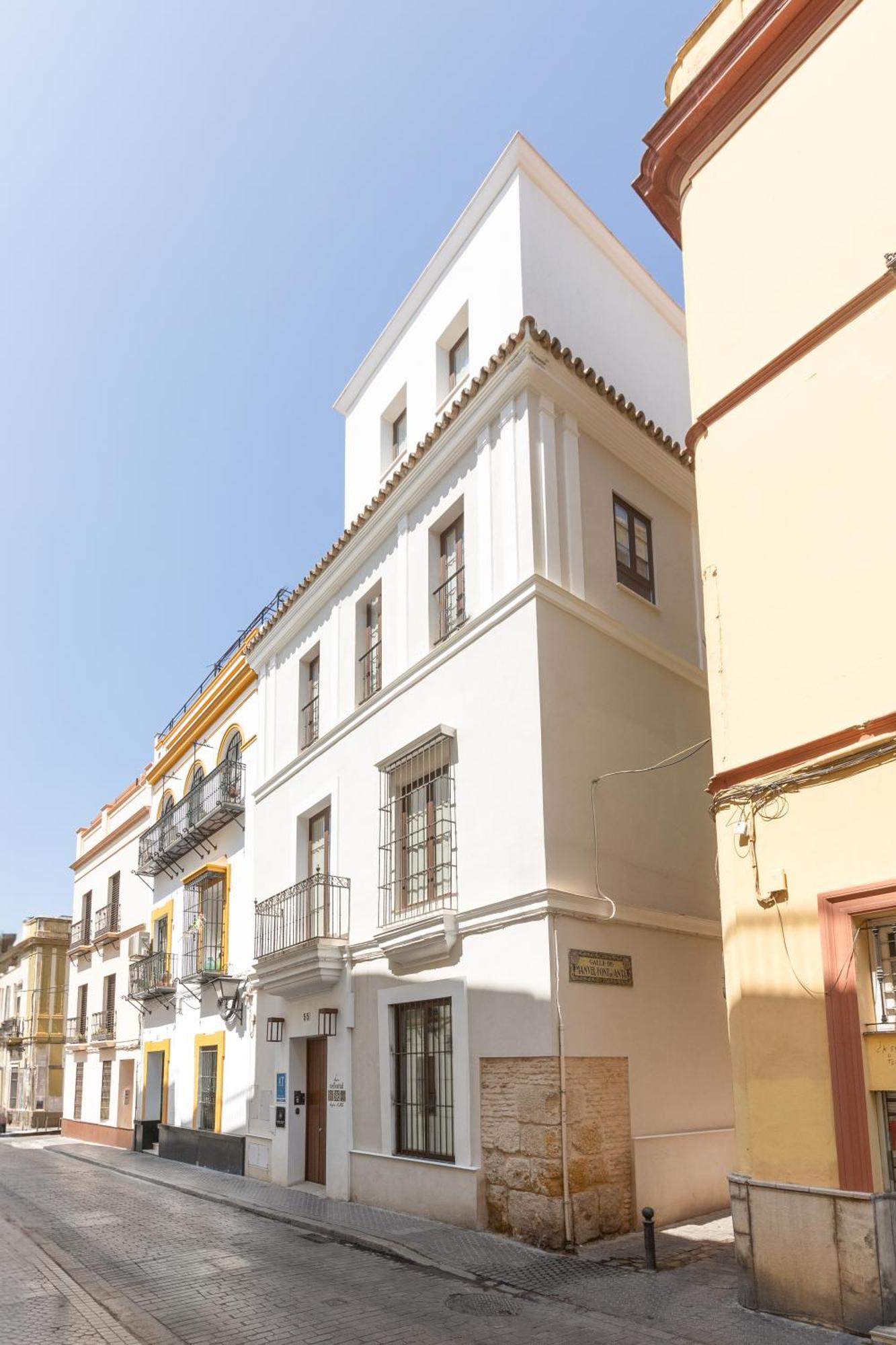 Aparthotel Casa Senorial Del Siglo XVIII Sevilla Exterior foto